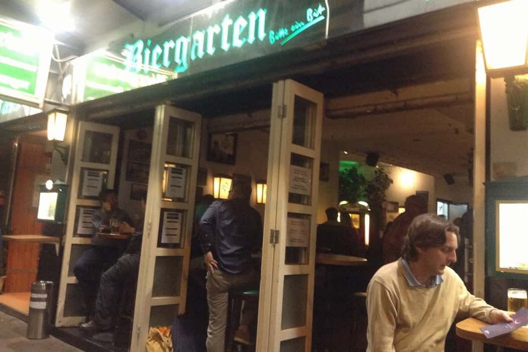 Quán bar Biergarten