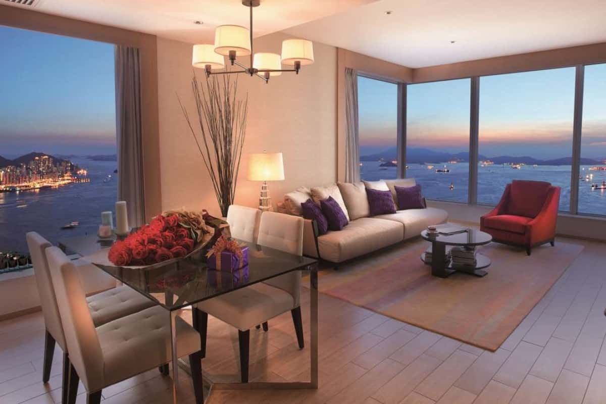 Signature Studio