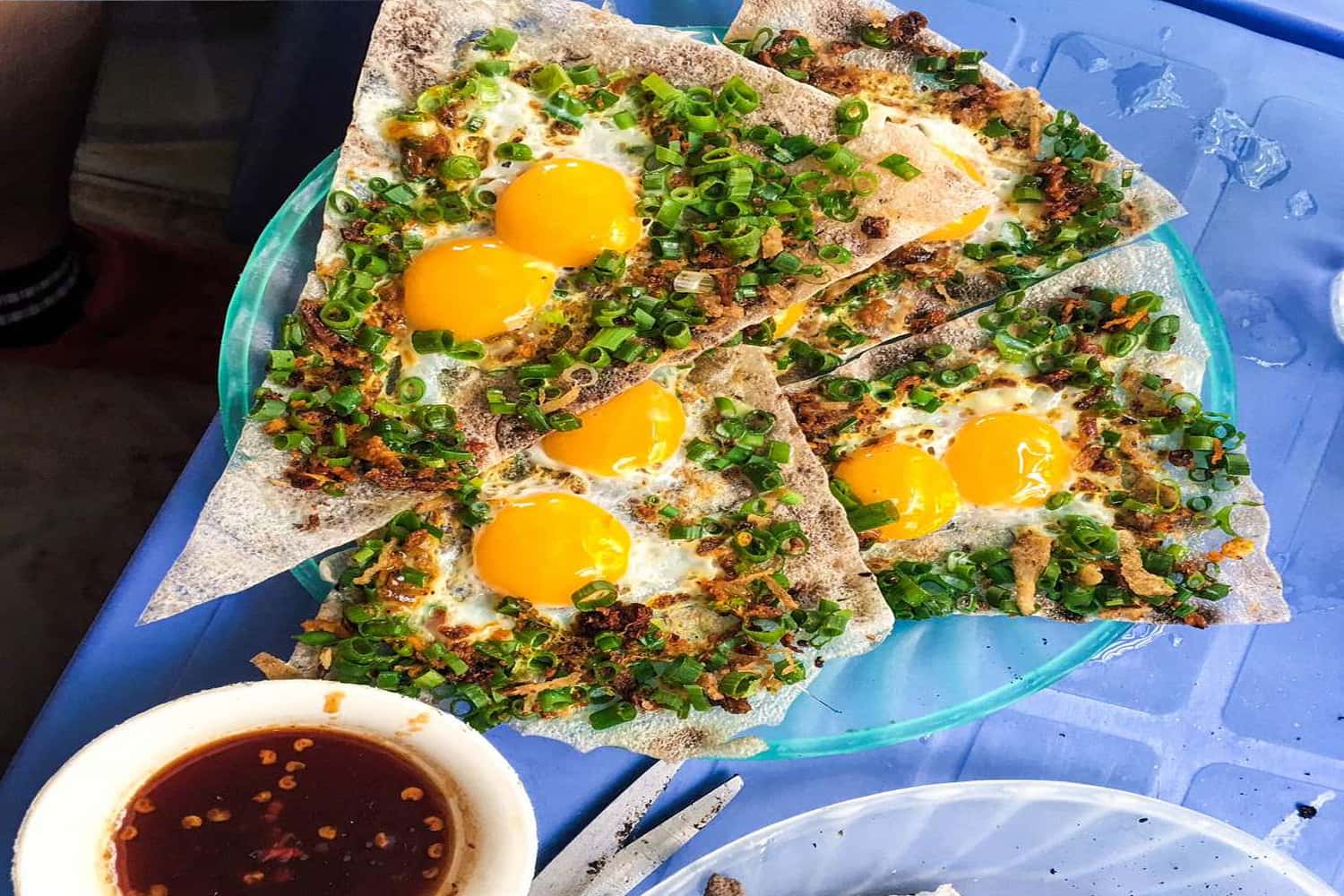 Những chiếc bánh tròn trịa, giòn rụm