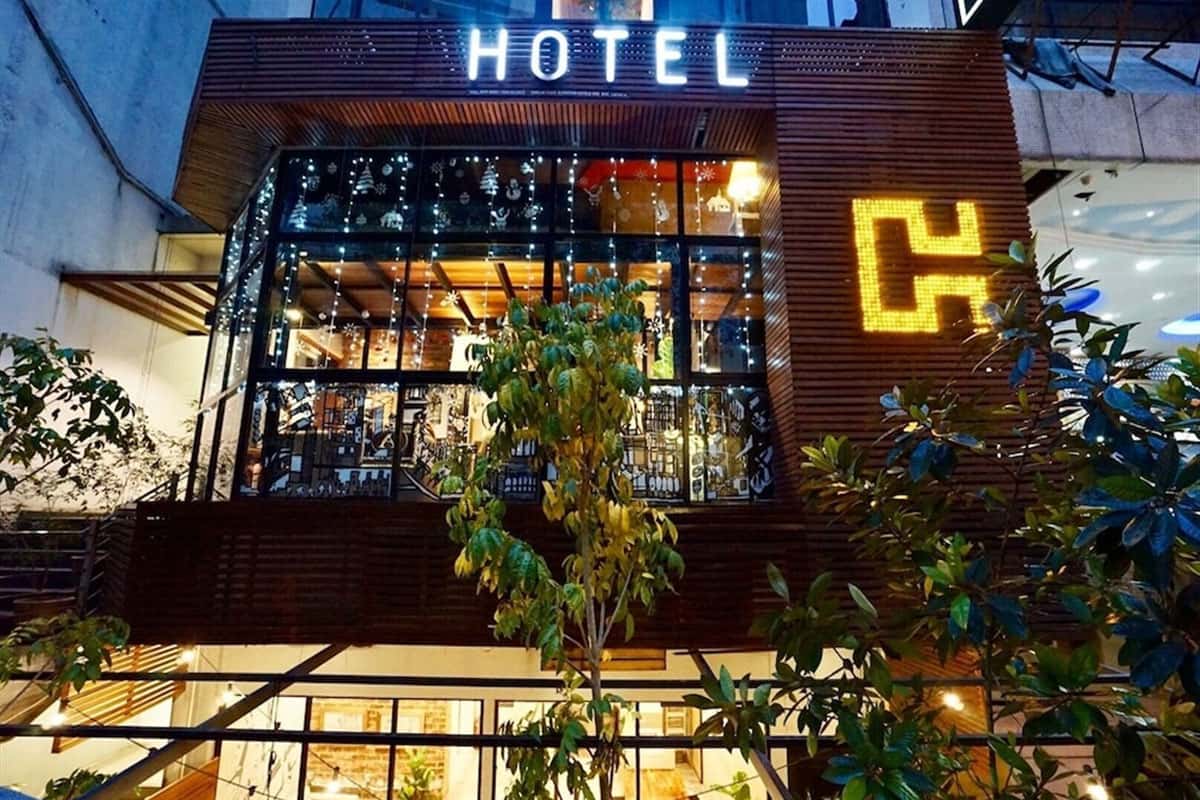  Chaos Hotel