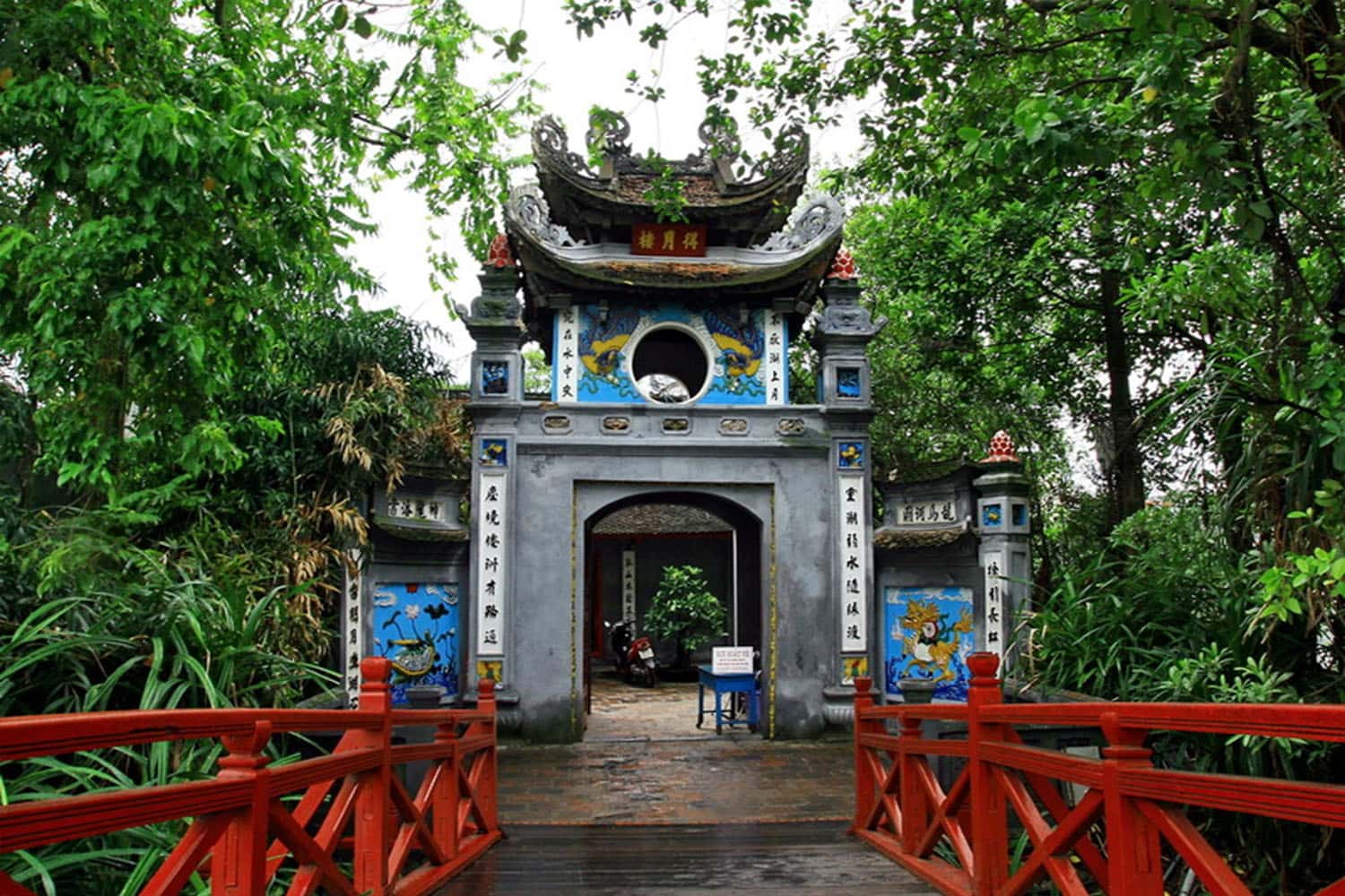 Đền Ngọc Sơn