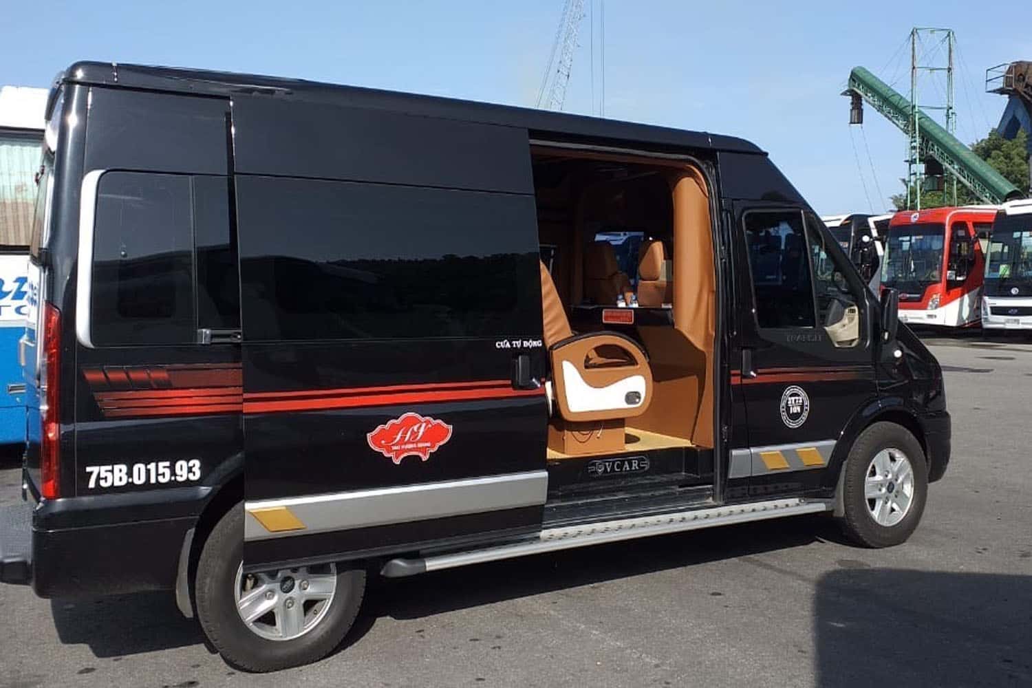 Orchid có dịch vụ xe Limo- xe đưa đón hạng sang
