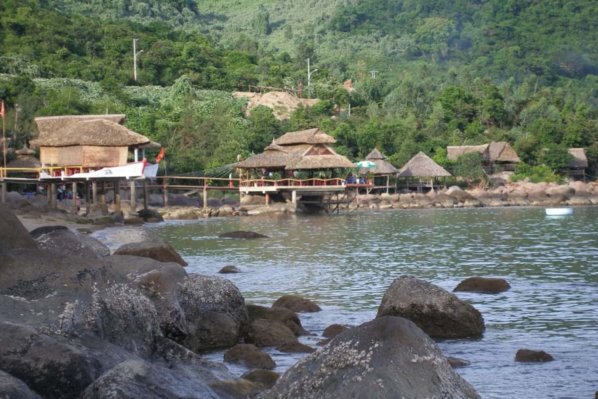  Bãi Bụt