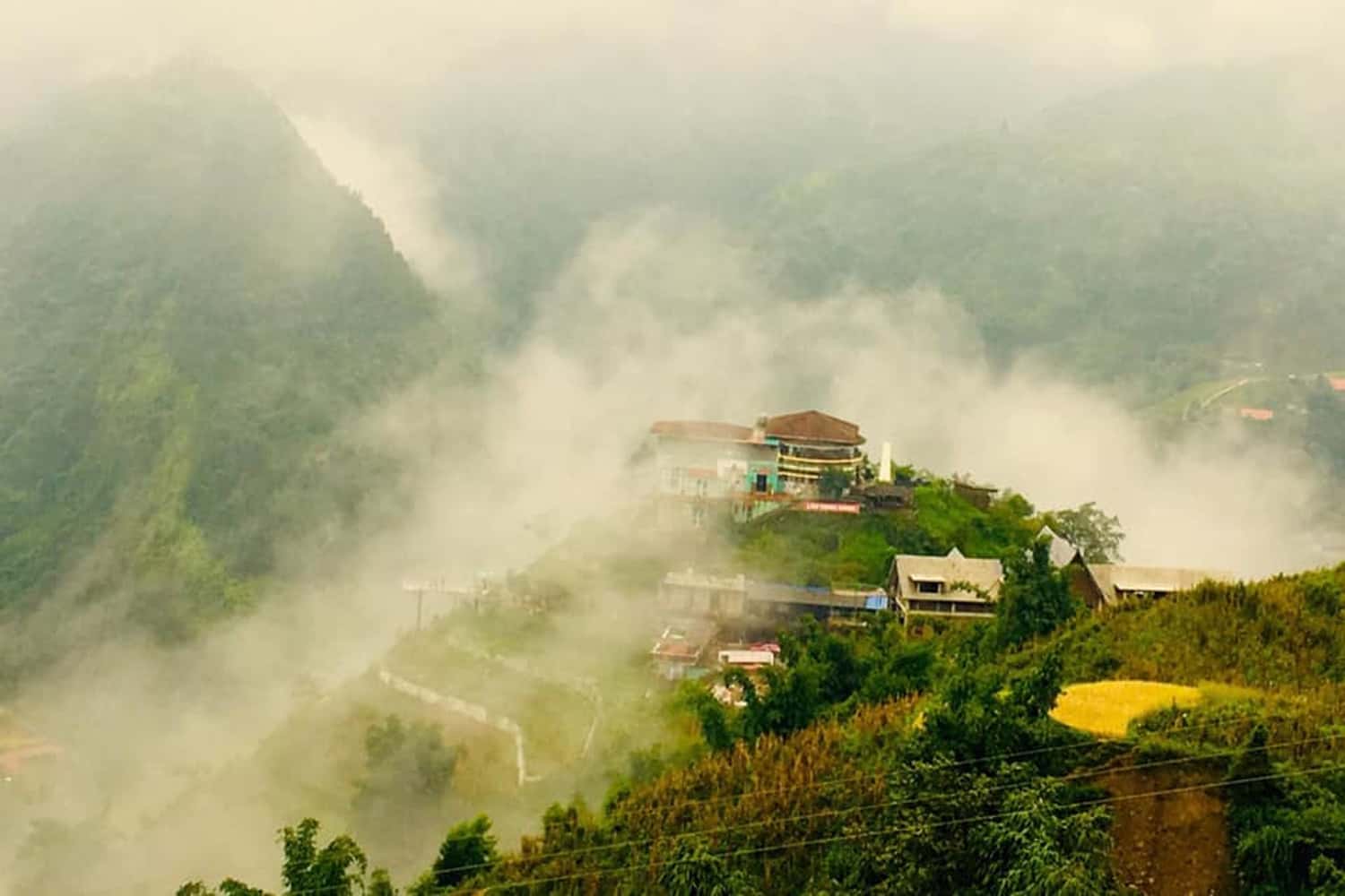 Phong Vân Homestay & Coffee