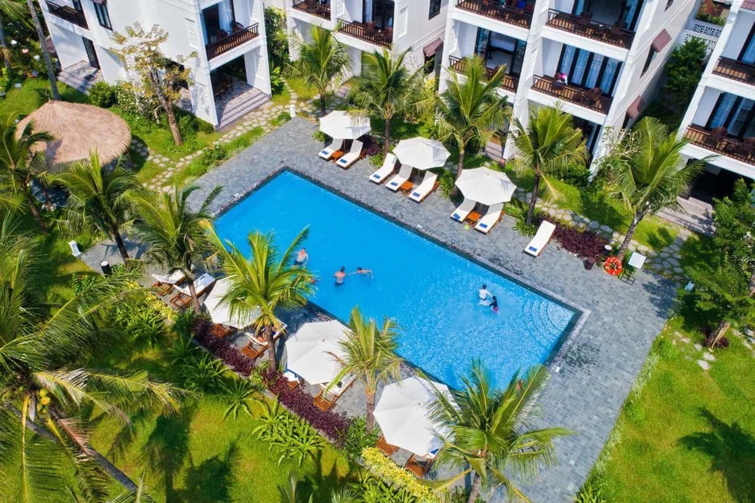 Bể bơi Hoi An Waterway Resort