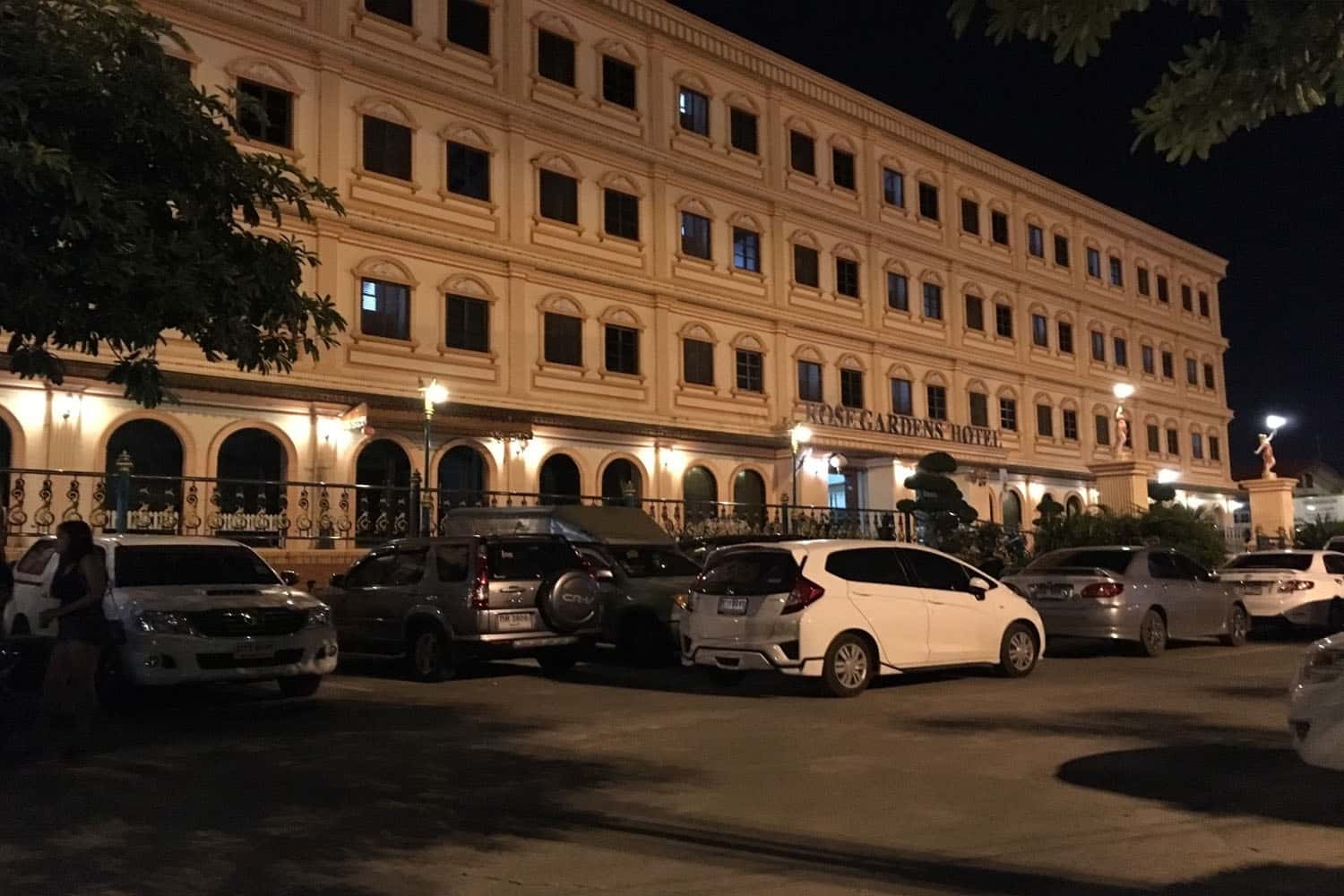  Rose Garden Hotel
