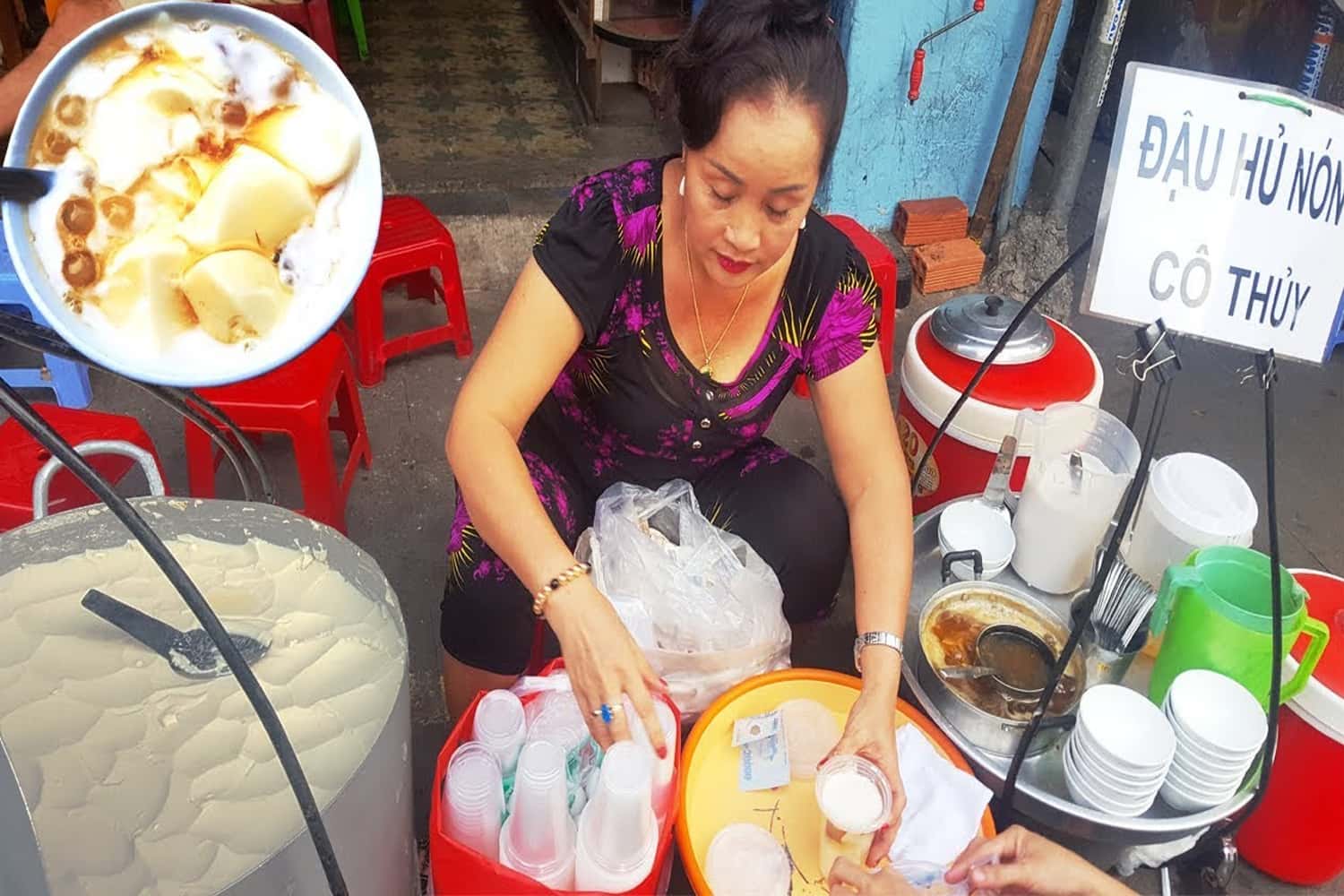 Quán rong đậu hũ nóng cô Thủy
