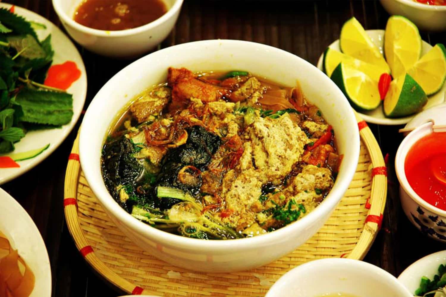Bánh đa cua nhiều chất dinh dưỡng