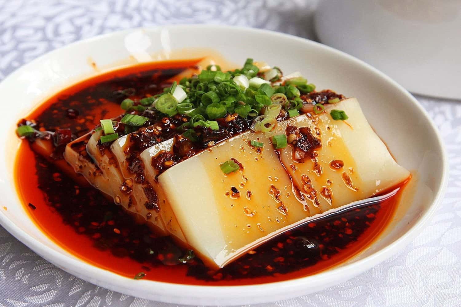 Chuanbei liangfen (thạch đậu sốt ớt)