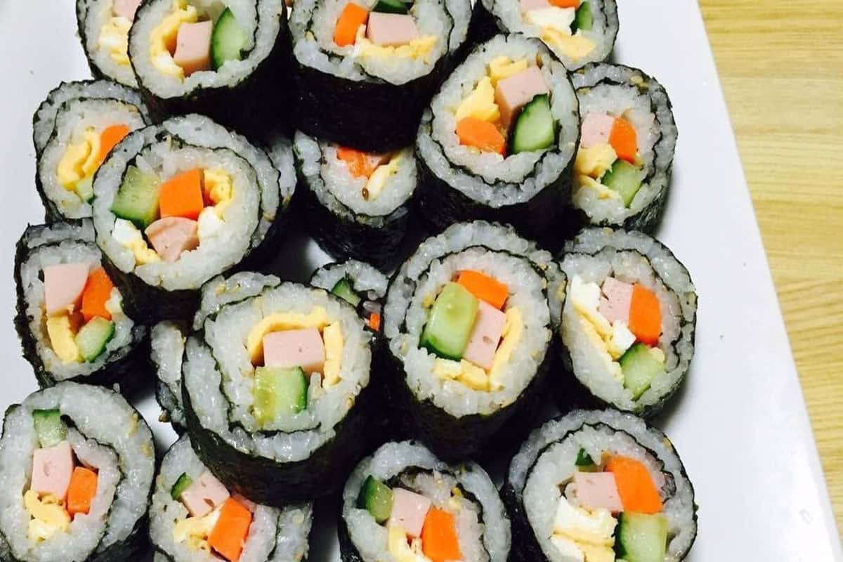 Cơm cuộn Kimbap