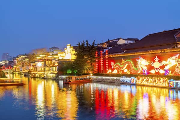 Top 4 địa chỉ chơi đêm náo nhiệt nhất tại Nam Kinh