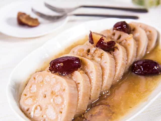 Ngó sen nhồi gạo nếp