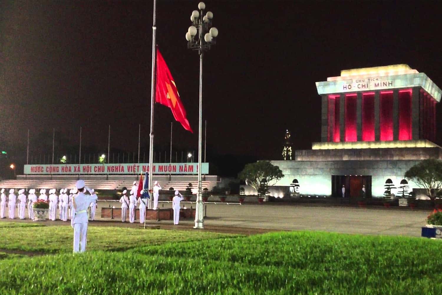 Vài nét về di tích Quảng trường Ba Đình