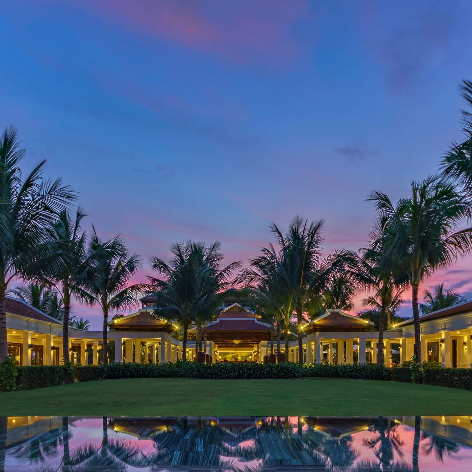 Combo 4N 3Đ vé máy bay + Ks 5* tại Nha Trang