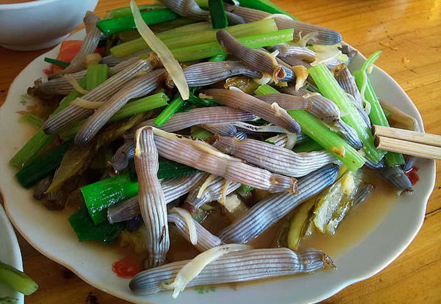 Sá sùng xào rau