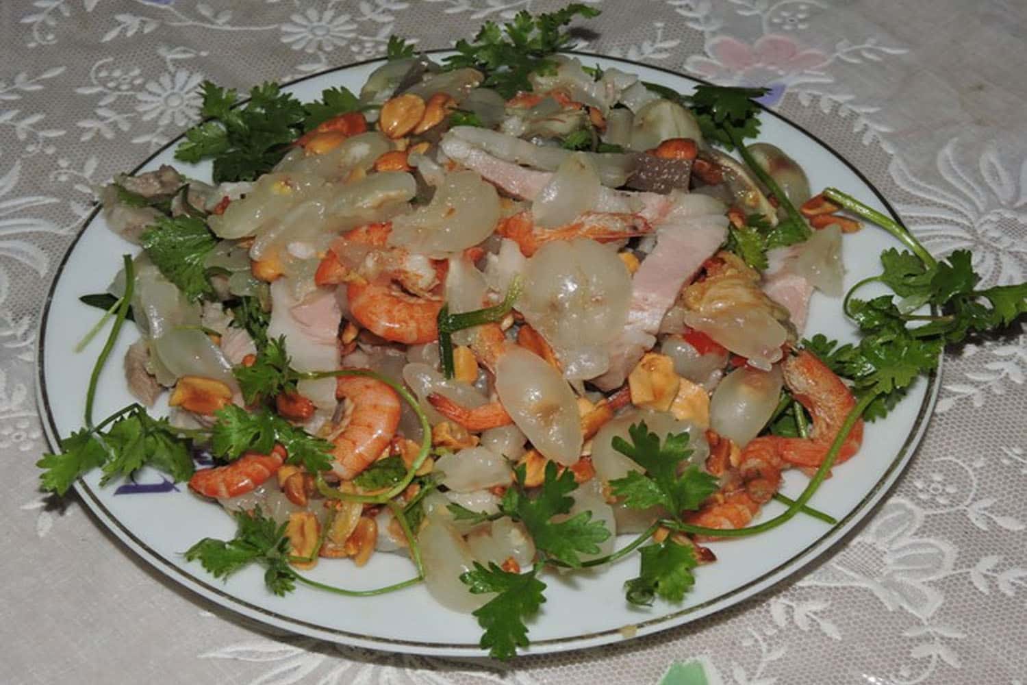 Gỏi bòn bon là món ăn đơn giản, với những nguyên liệu không cầu kỳ
