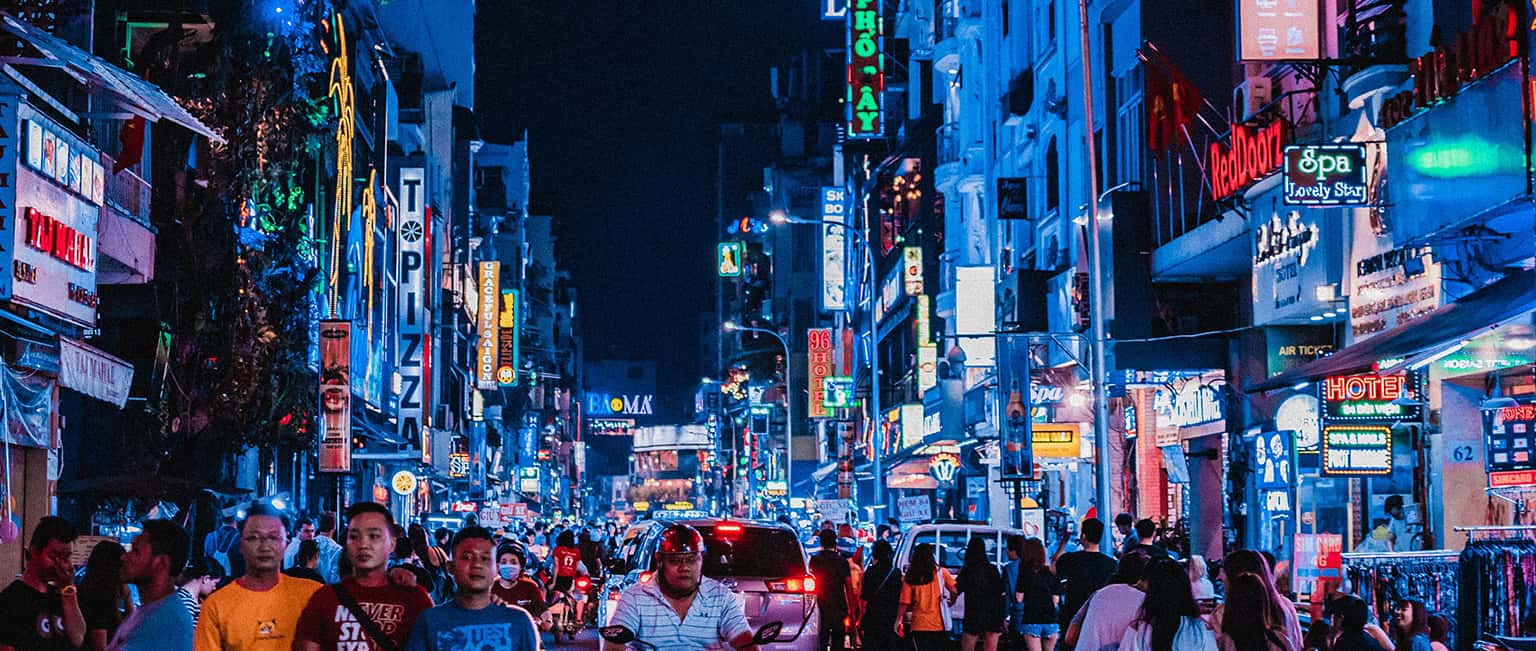 Top 7 con phố ẩm thực đồ ăn ngon, bổ, rẻ ở Sài Gòn