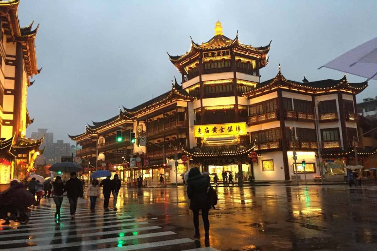 Khu mua sắm Thành Hoàng miếu