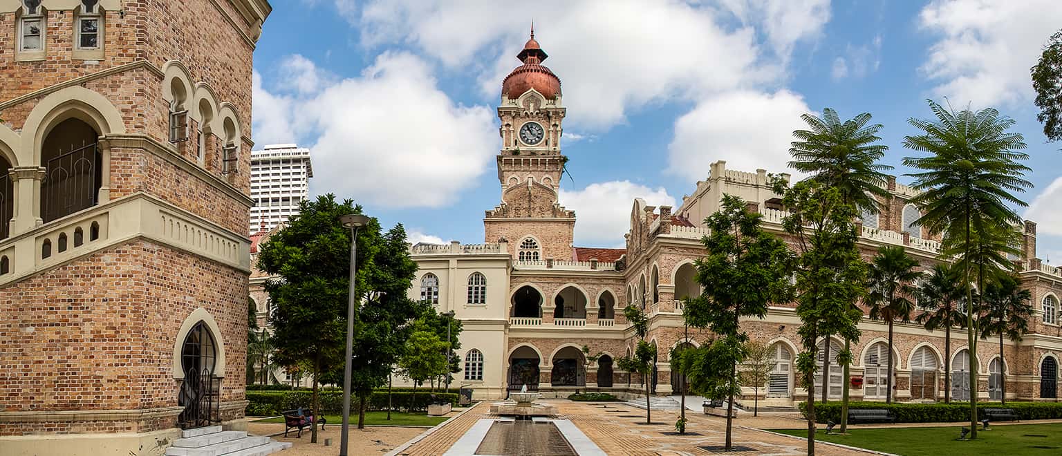 Top 10 tháp đồng hồ đẹp nhất tại Malaysia không nên bỏ qua