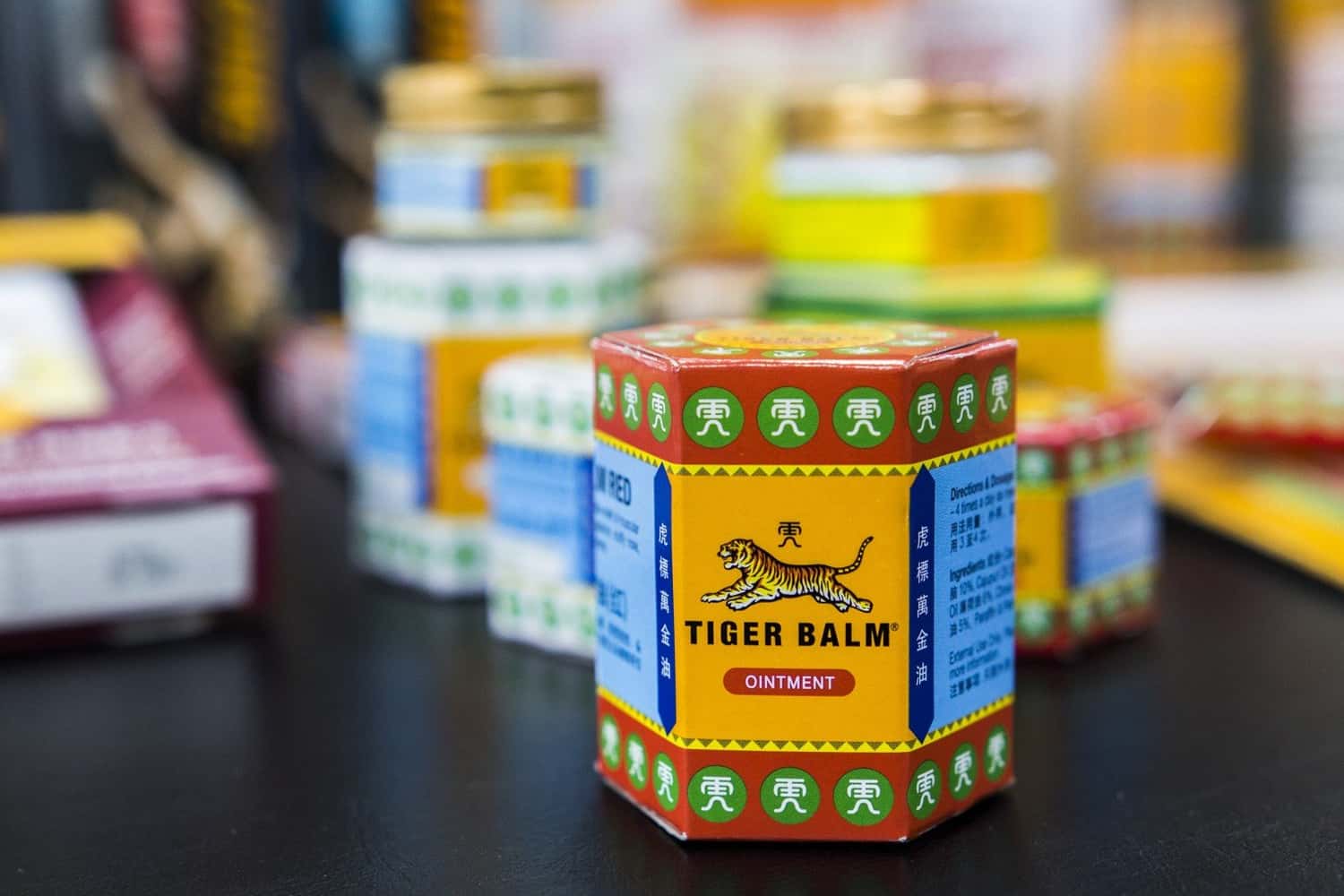 Dầu nóng Tiger Balm