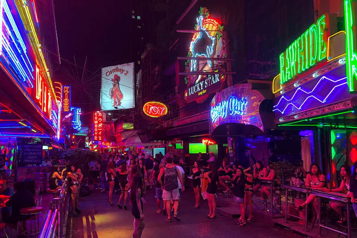 Khu đèn đỏ Pattaya