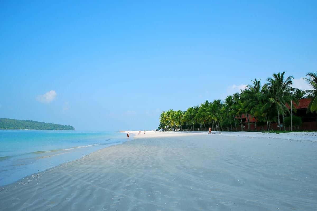 Bãi biển Pantai Cenang