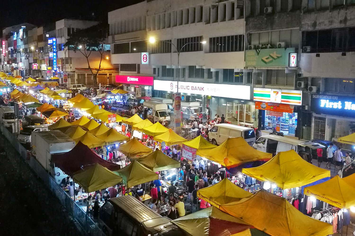 Chợ đêm Taman Bandar Baru tại Kampar