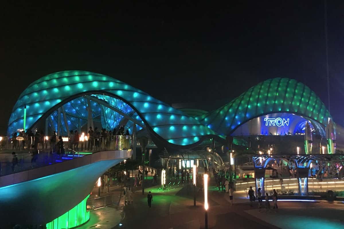 Tomorowland (Ngày mai)