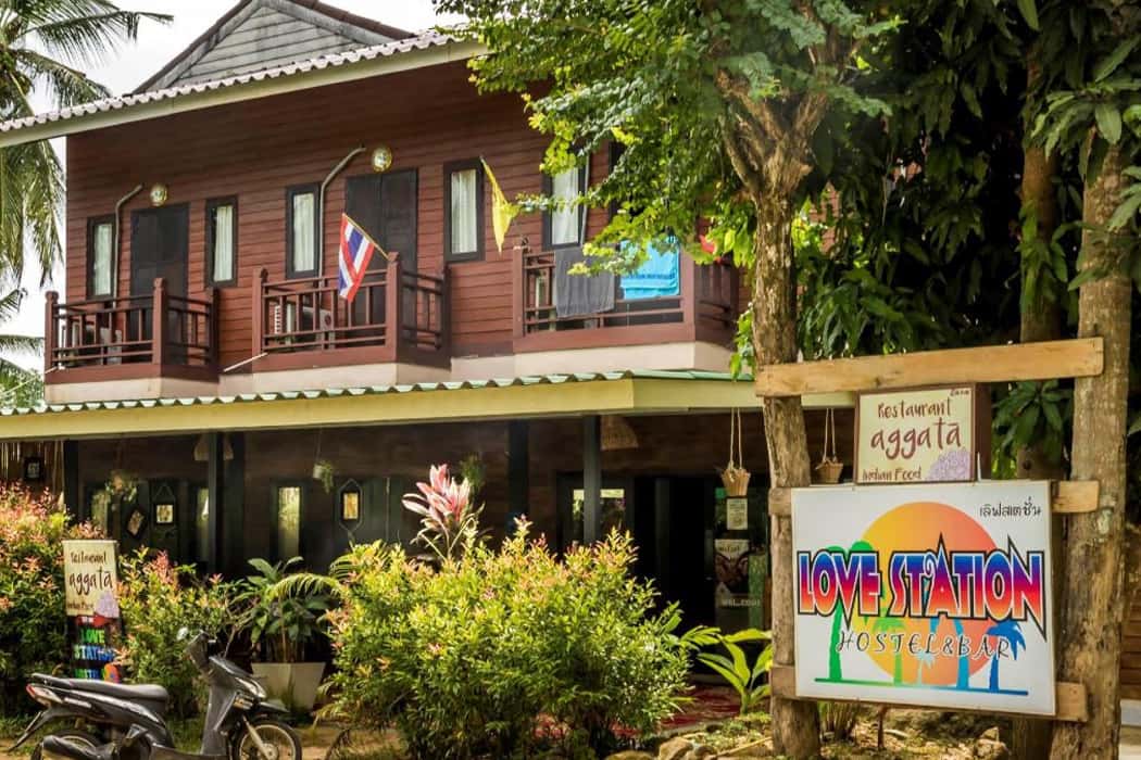 Khách sạn Love Station Hostel & Restaurant Aggata
