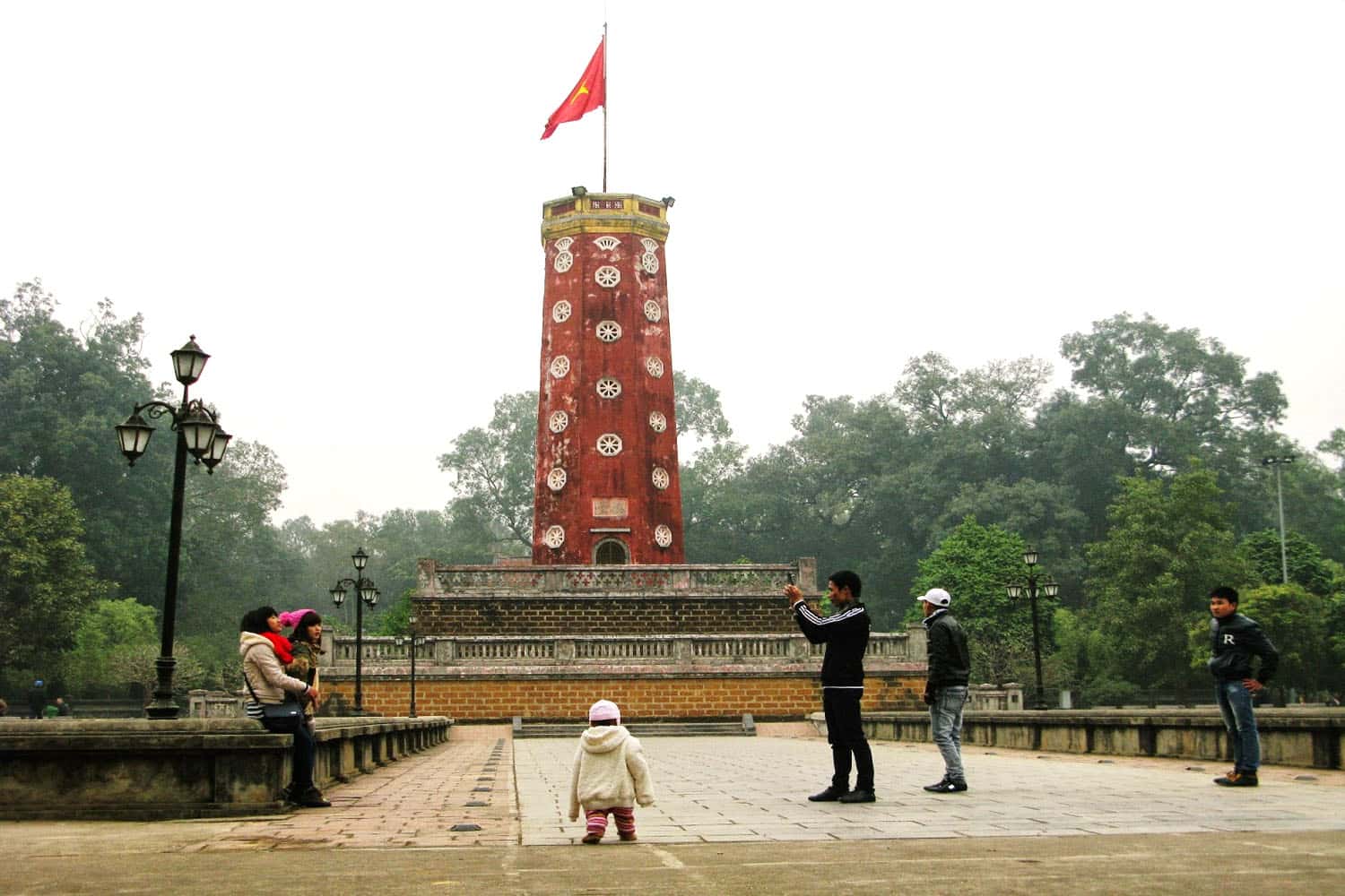    Hoạt động tham quan Thành cổ Sơn Tây
