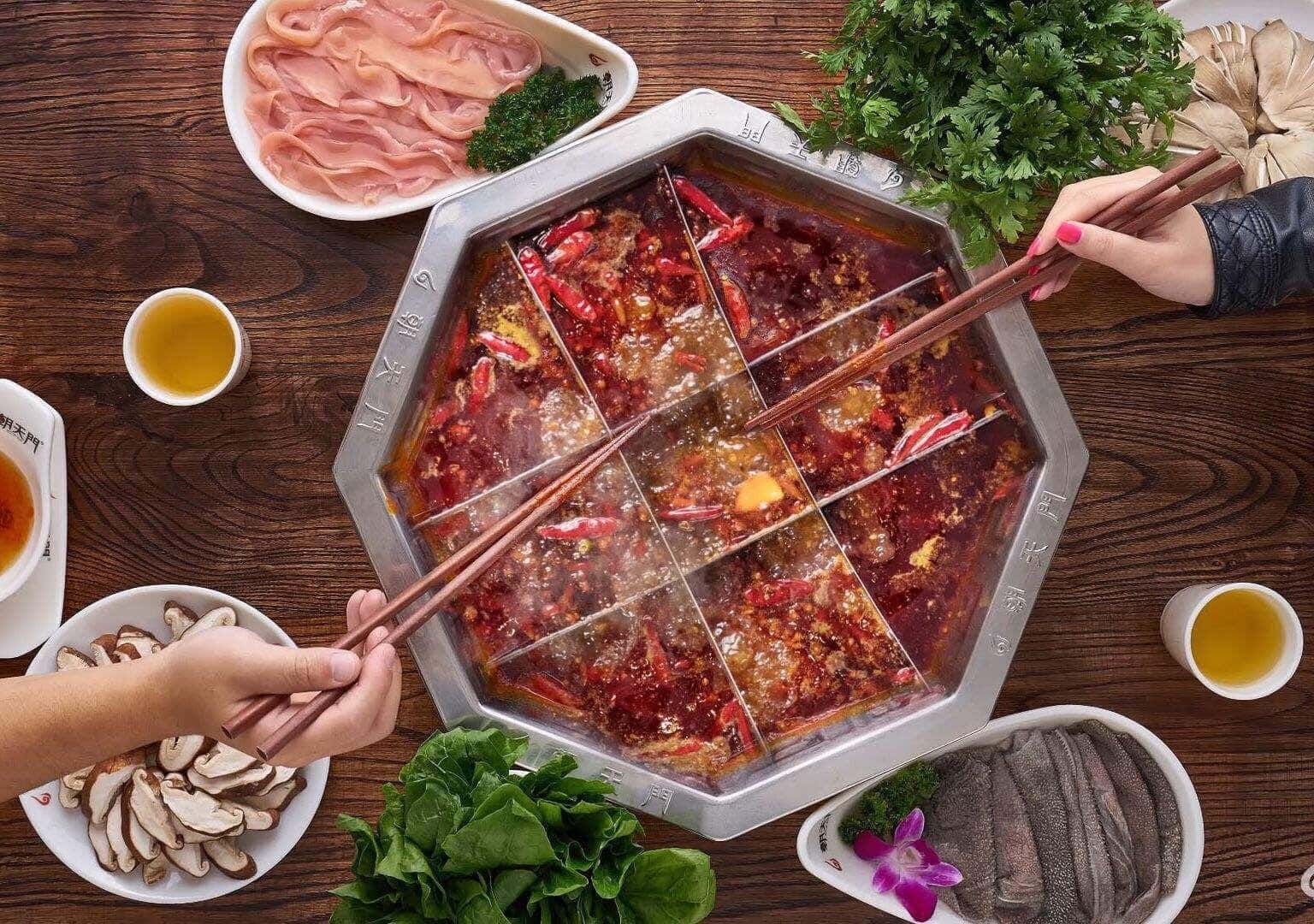 Lẩu không cay không mất tiền đây