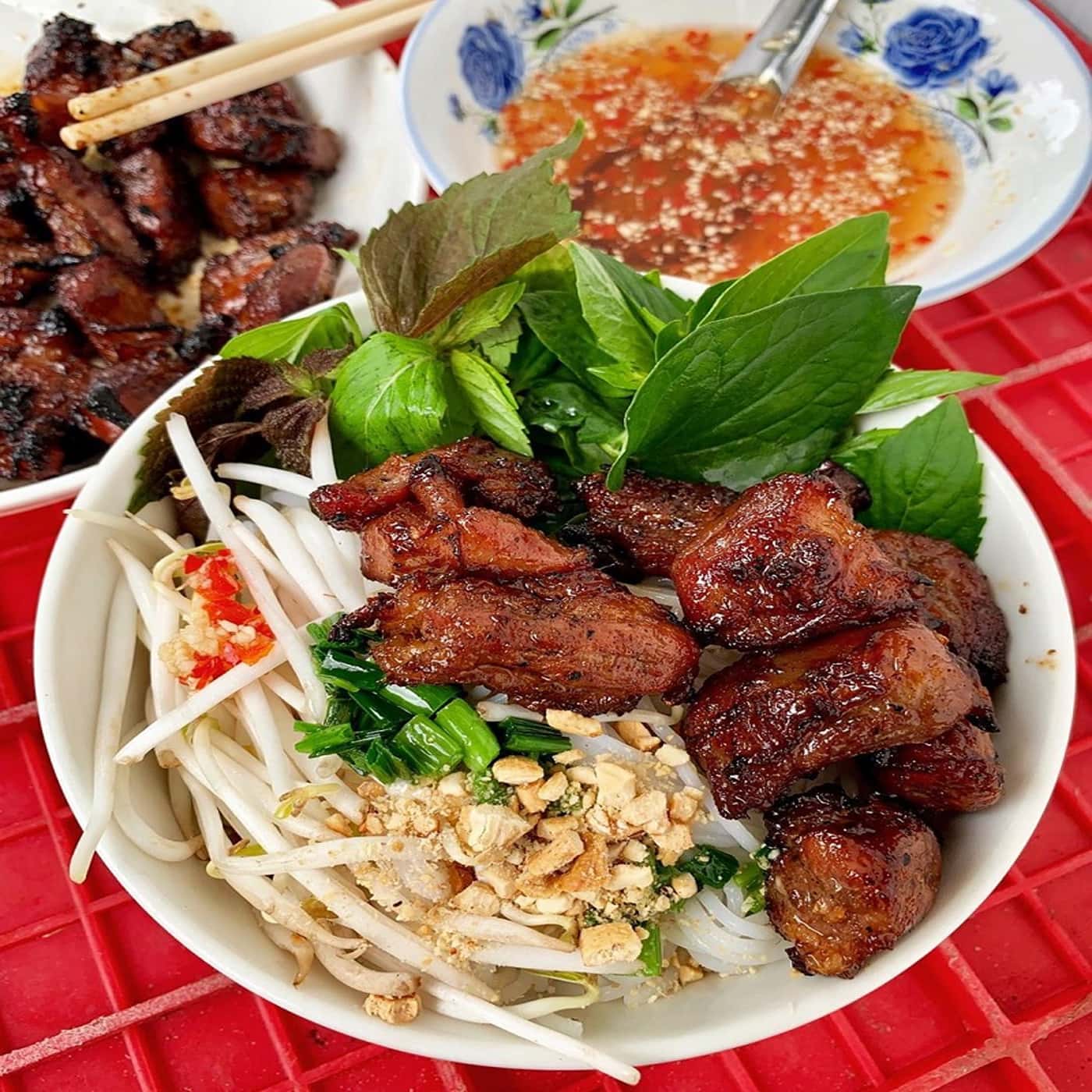Bún thịt nướng