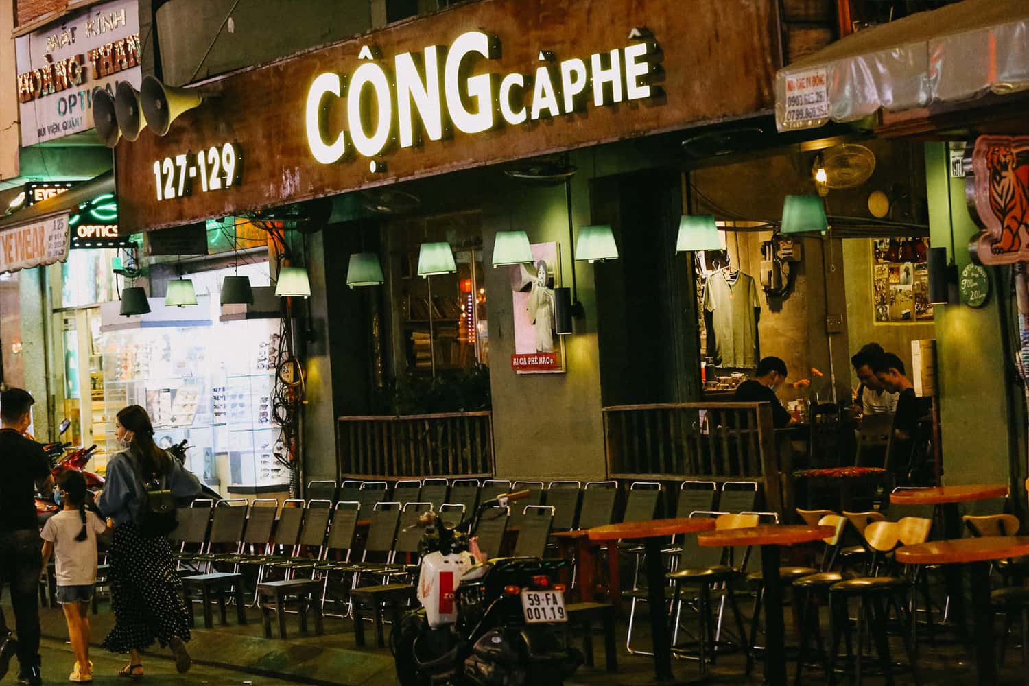 Cộng Cafe ở phố Bùi Viện