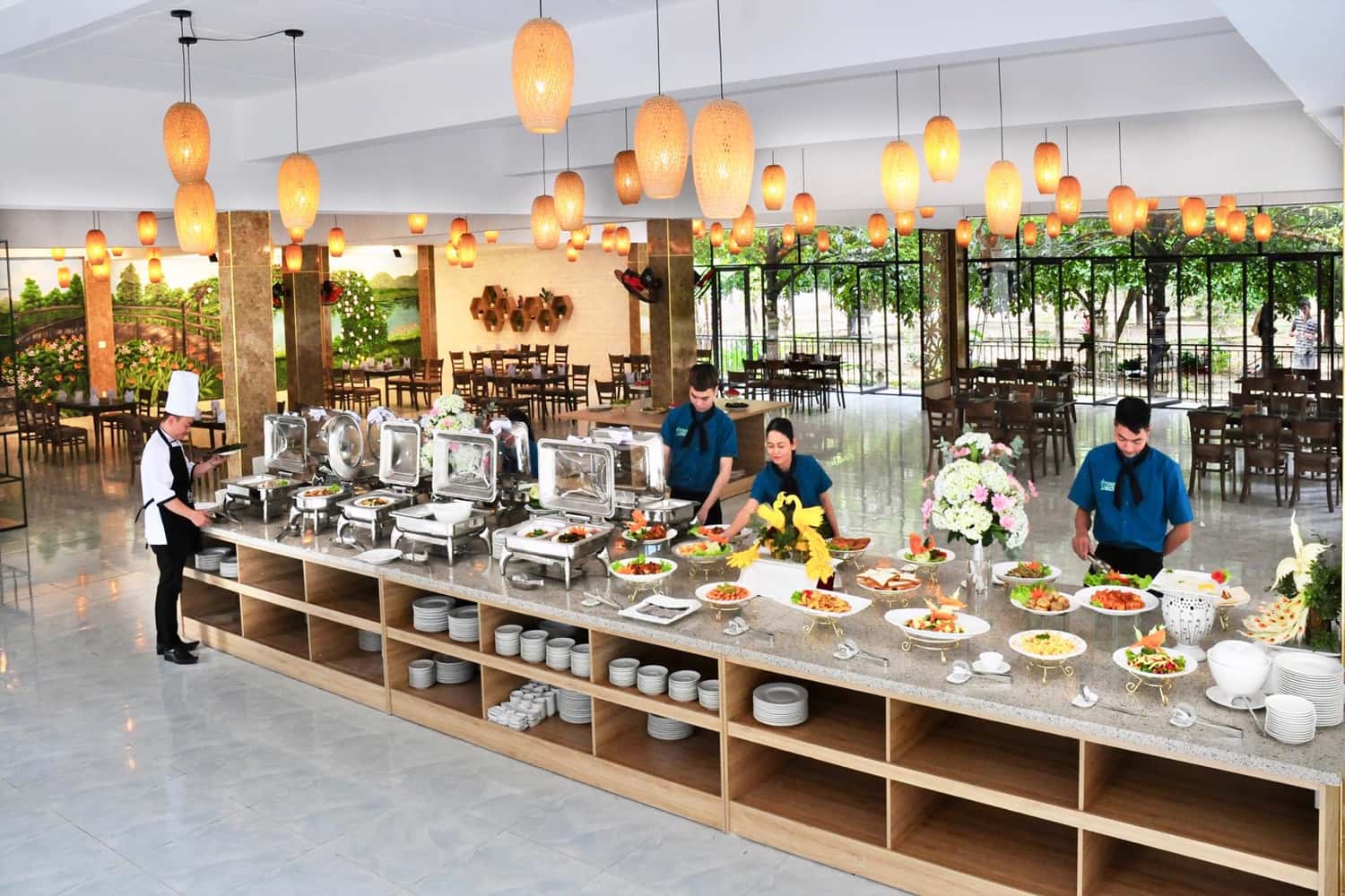 Quầy ăn của Green Garden Huế