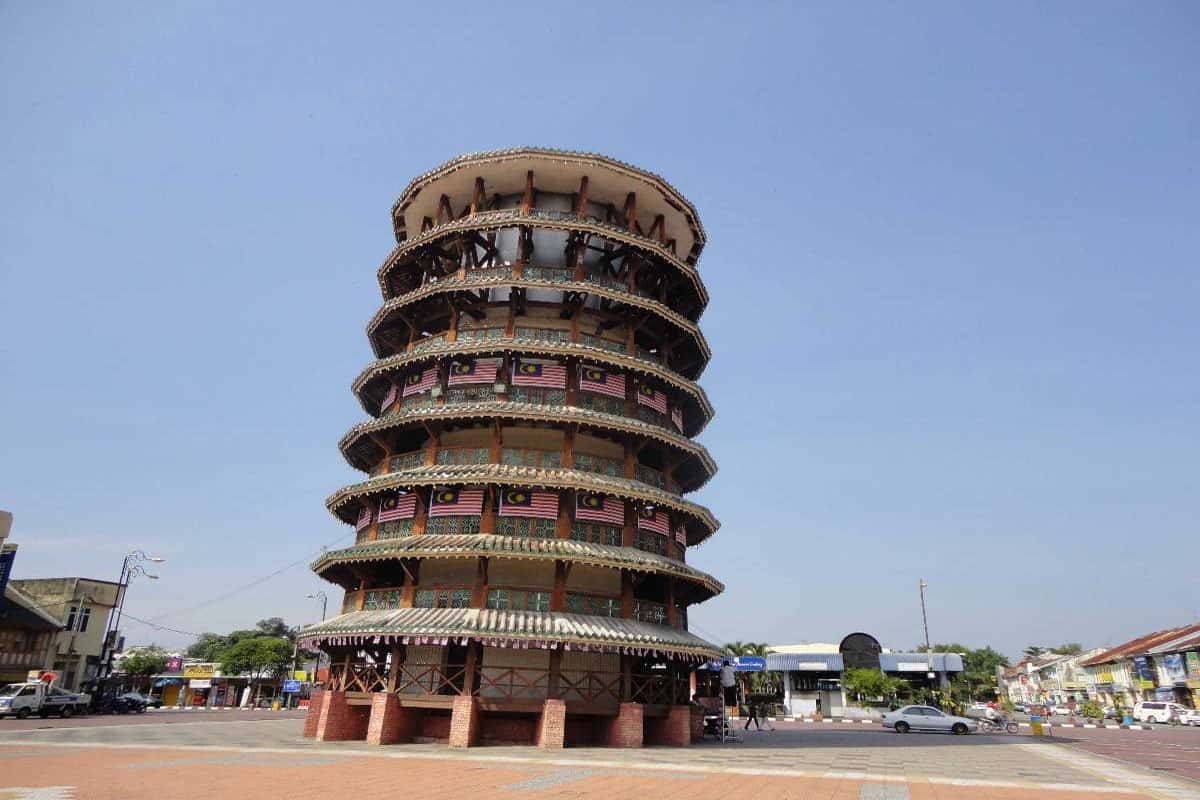 Tháp nghiêng Teluk Intan, Perak