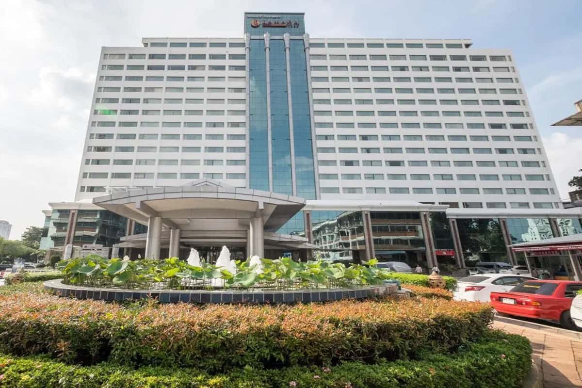 Khách sạn trung tâm thương mại Singapore