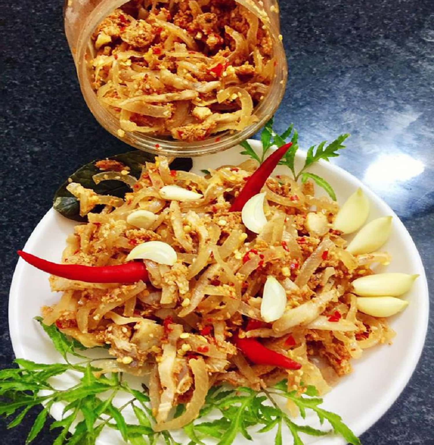 Tré Huế là một đặc sản mang đậm hương vị cố đô 