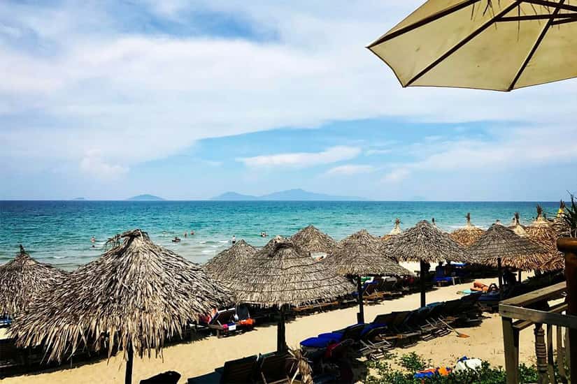 Biển An Bàng nước trong xanh