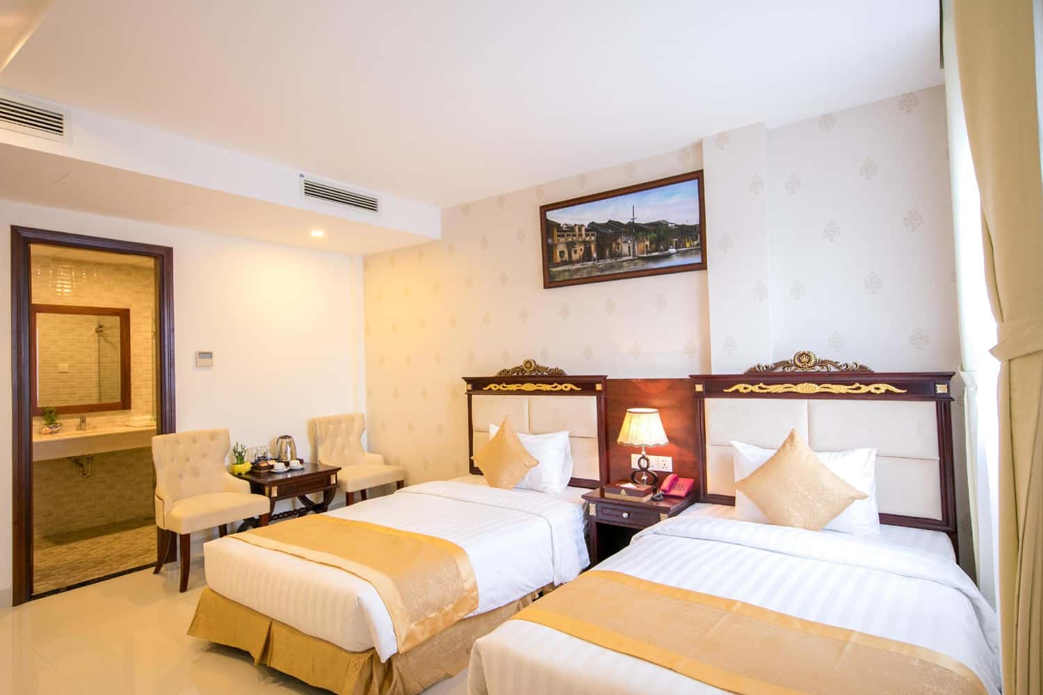 Khách sạn Le Saigon Hotel