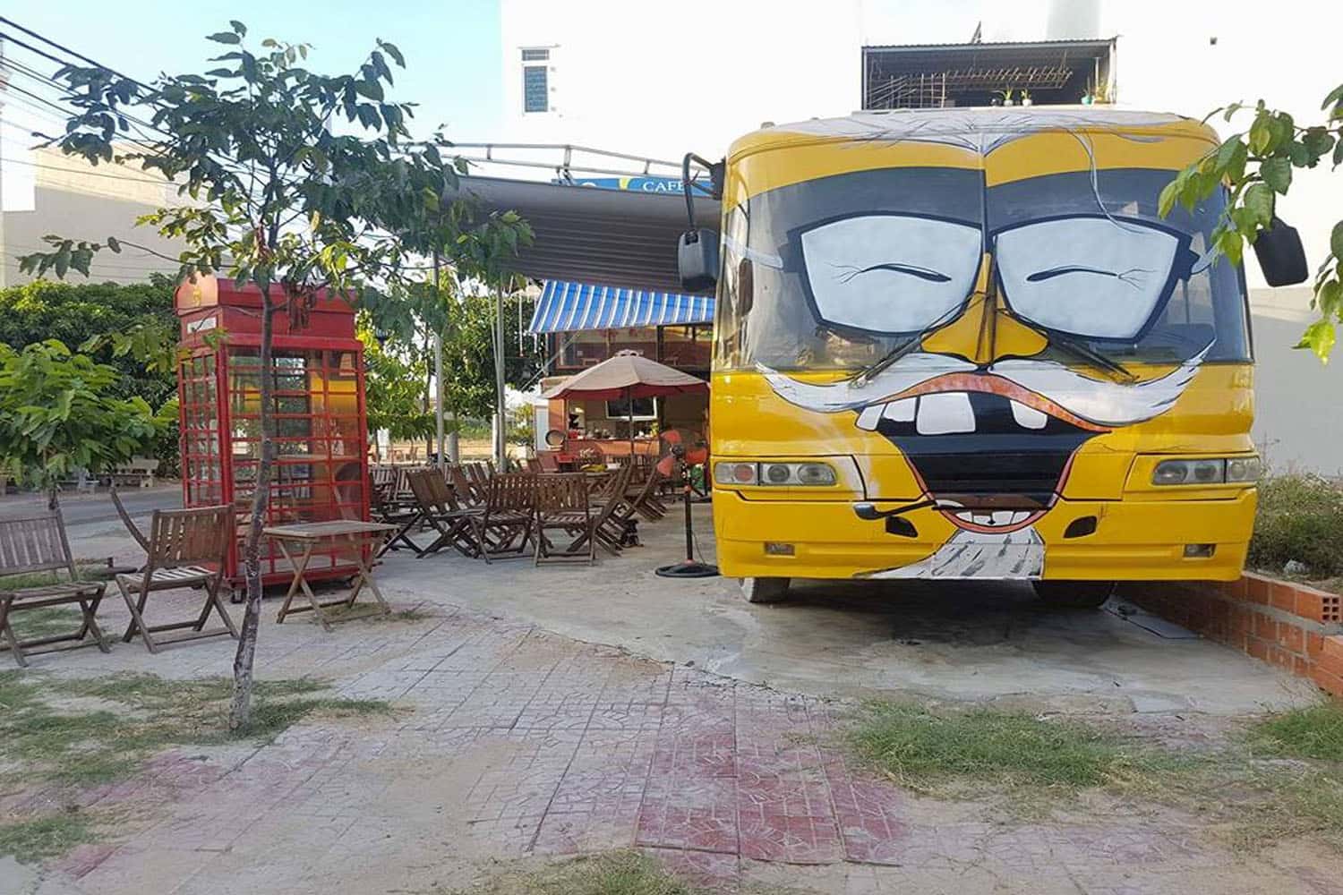 Quán Bus Cafe