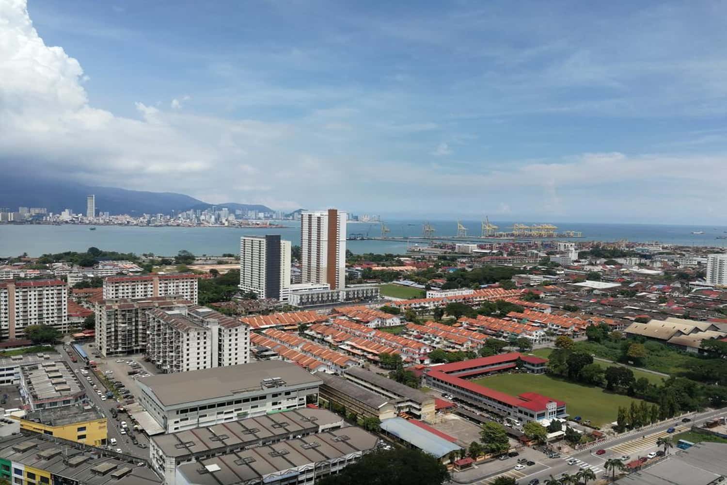  Butterworth cũng là một trong những thành phố giữa biển khơi