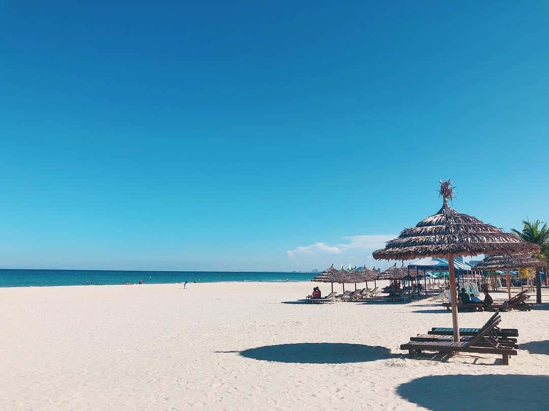 Bãi biển Mỹ Khê 