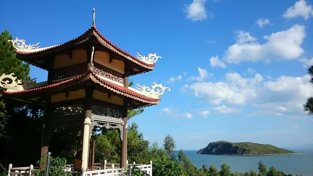 Vũng Chùa – Đảo Yến 