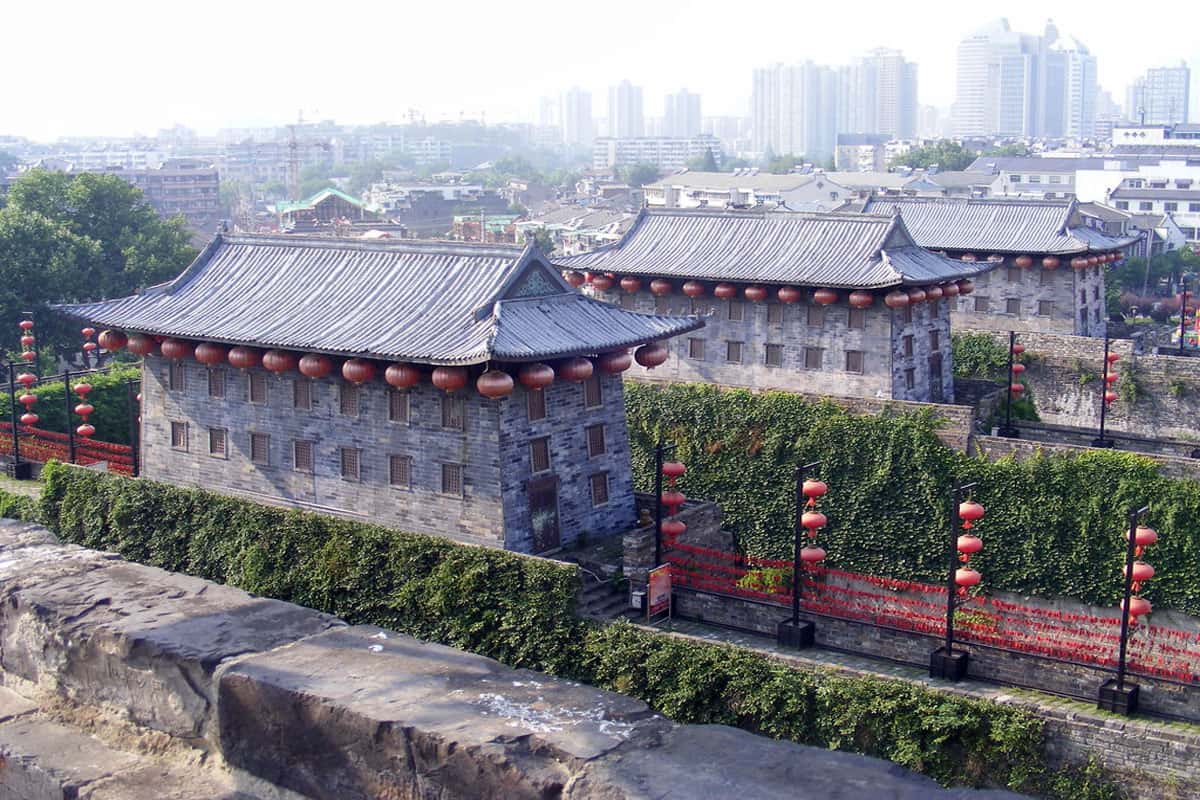 Ngắm nhìn kiến trúc của Cổng Trung Hoa