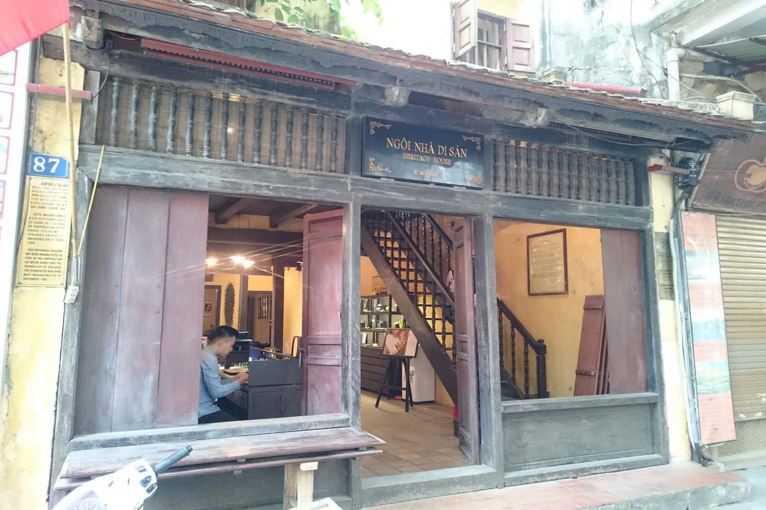 Nhà cổ Mã Mây