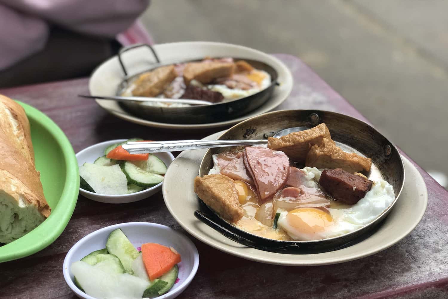Khu ăn vặt Cao Thắng - Bàn Cờ (quận 3)