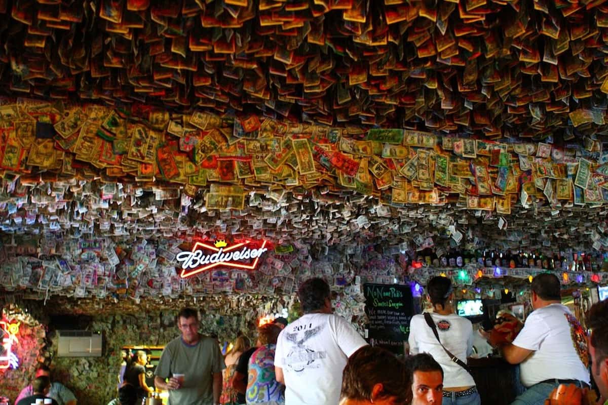 No Name Bar