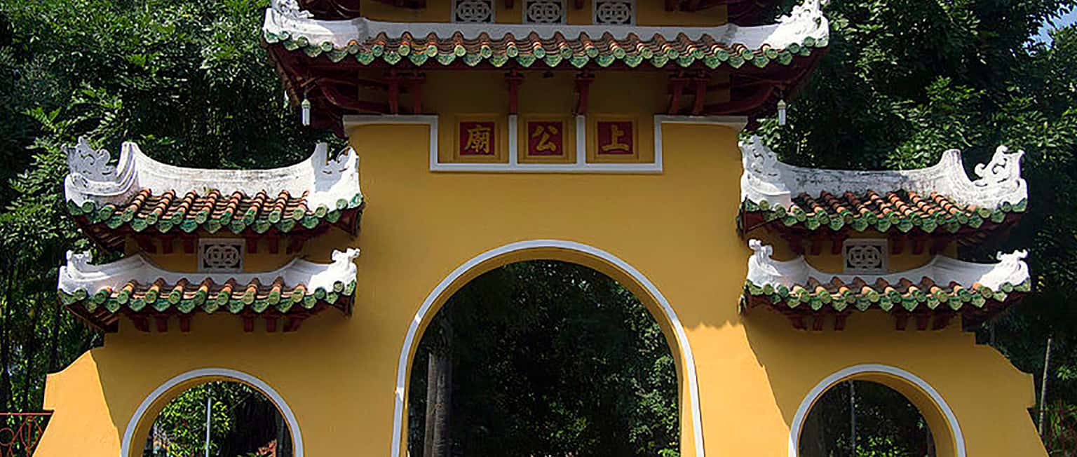 Hướng dẫn tham quan Lăng Ông Bà Chiểu, Sài Gòn