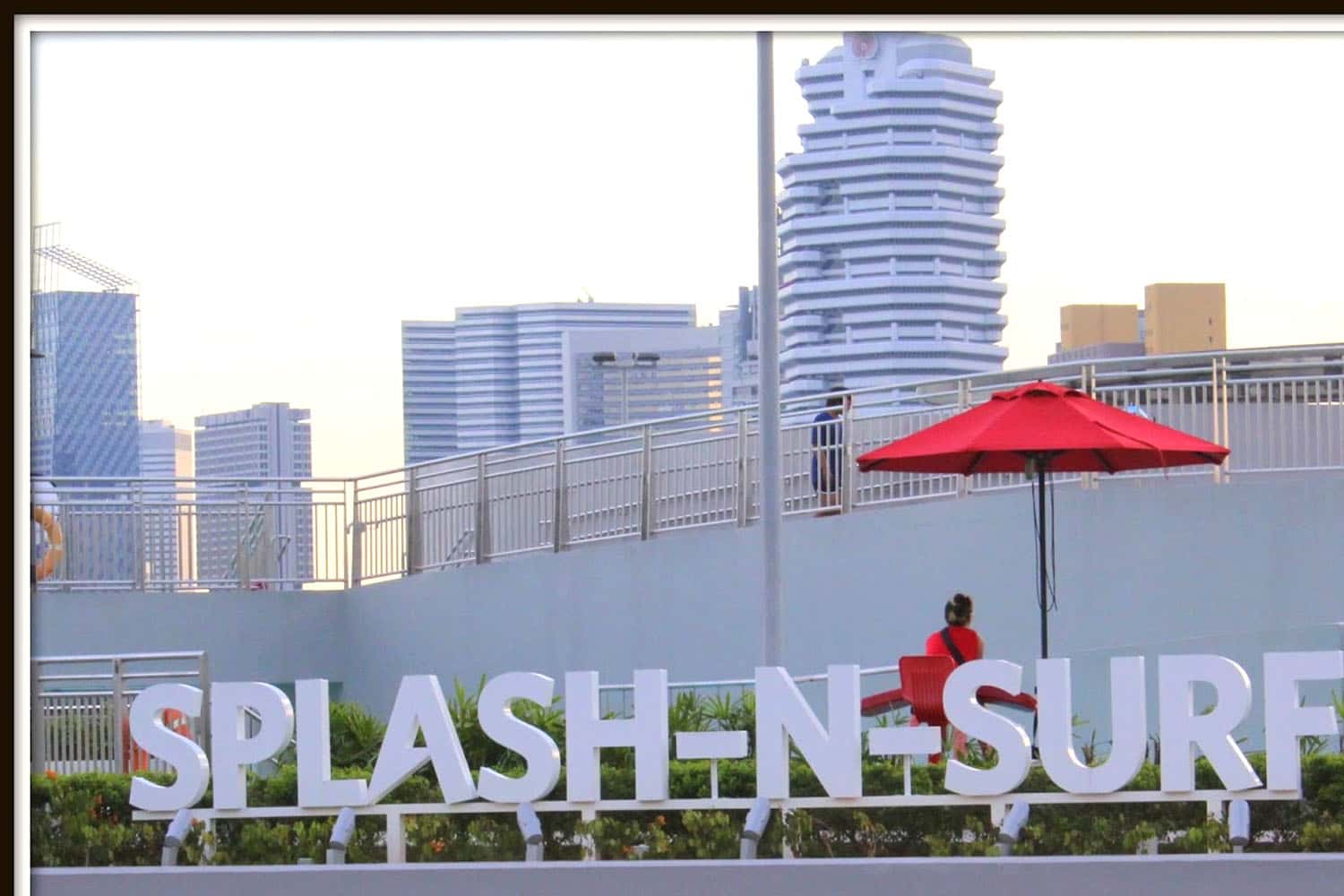 Splash-N-Surf