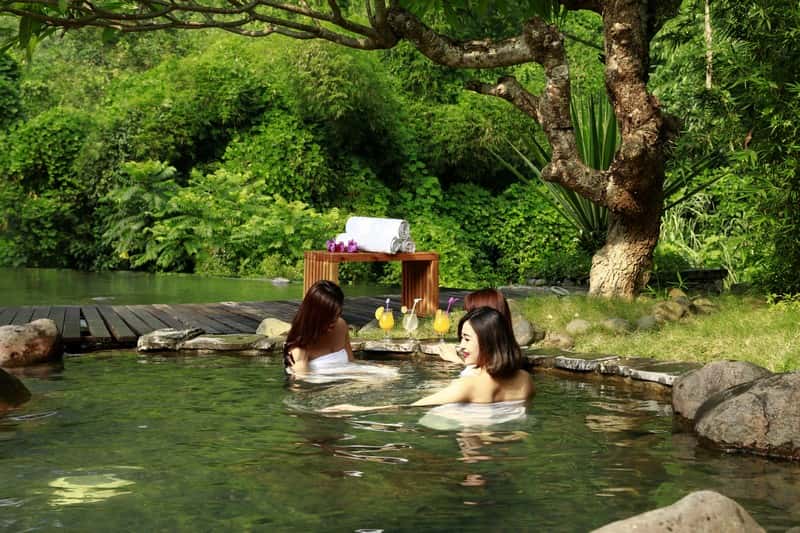 Khu du lịch suối khoáng Kim Bôi